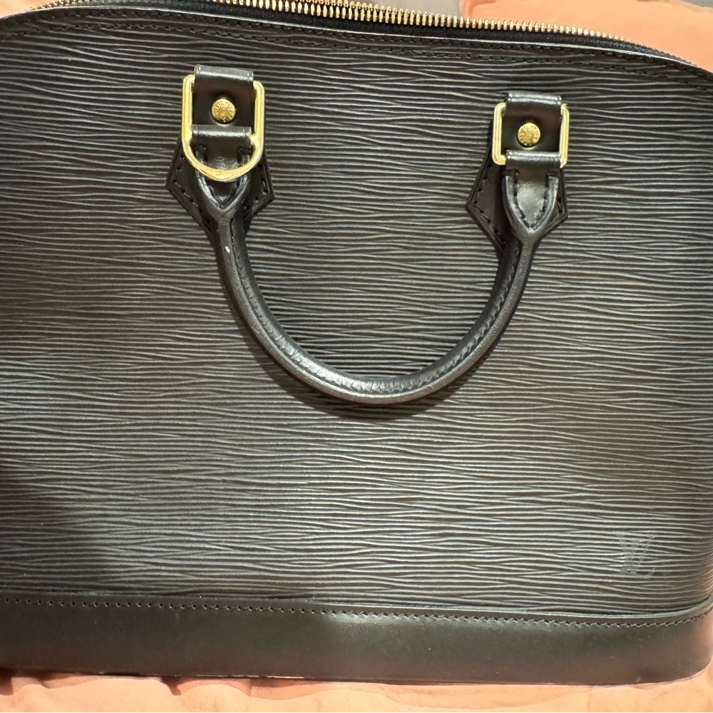 Louis Vuitton Black Epi Alma Leather Shoulder Bag